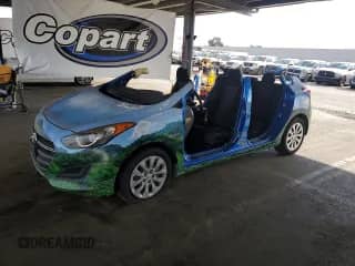 2017 Hyundai Elantra с VIN KMHD35LH7HU383104, выставлен на аукционе Copart как лот 71748175 с пробегом 107 494 миль миль и Списание • Salvage title. История ставок и продаж доступна на DreamBid. Изображение 1.