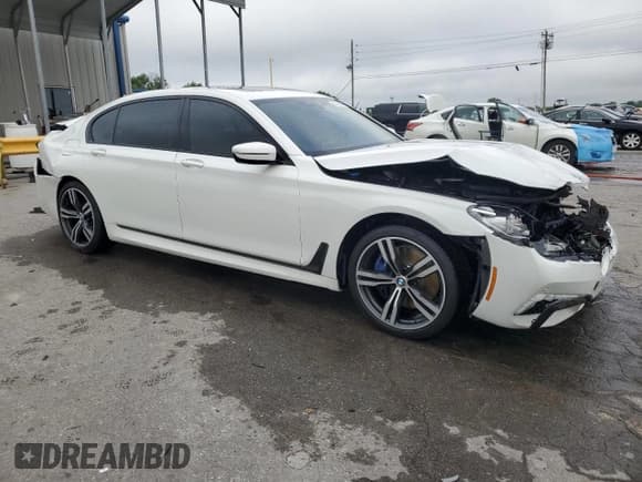 ✅ 2019 BMW 7 Series 740i xDrive • VIN: WBA7E4C52KGV28872 • Lot: 61689005. Listed on Copart with Not provided. Free auction sales archive from the USA and detailed vehicle history report at DreamBid. Image 4.