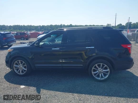✅ 2011 Ford Explorer XLT • VIN: 1FMHK8D80BGA91241 • Lot: 42856374. Wystawiony na IAAI z przebiegiem 161 968 mil. Bezpłatny archiwum sprzedaży aukcyjnych z USA i szczegółowy raport historii pojazdu na DreamBid. Zdjęcie 14.