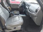 ✅ 2004 Jeep Liberty Limited • VIN: 1J4GK58K84W280601 • Lot: 42667451. Listed on IAAI with 286,590 mi. Free auction sales archive from the USA and detailed vehicle history report at DreamBid. Image 5.