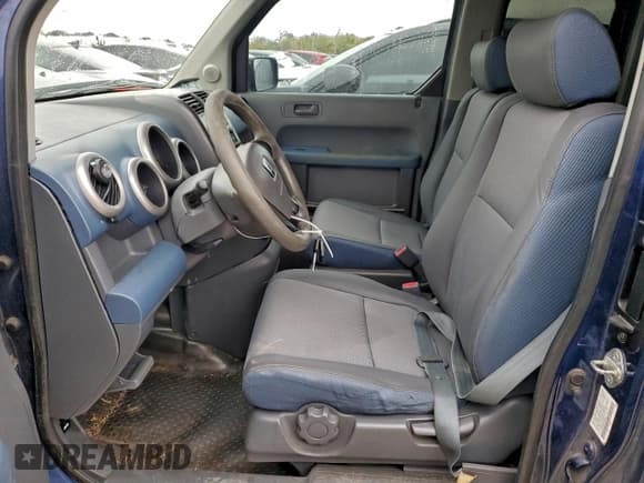 ✅ 2003 Honda Element EX • VIN: 5J6YH28503L003632 • Лот: 92079605. Опубликован ранее на Copart с пробегом 273 999 миль. Бесплатный доступ к архиву аукционных продаж из США и подробный отчёт об истории автомобиля на DreamBid. Изображение 7.