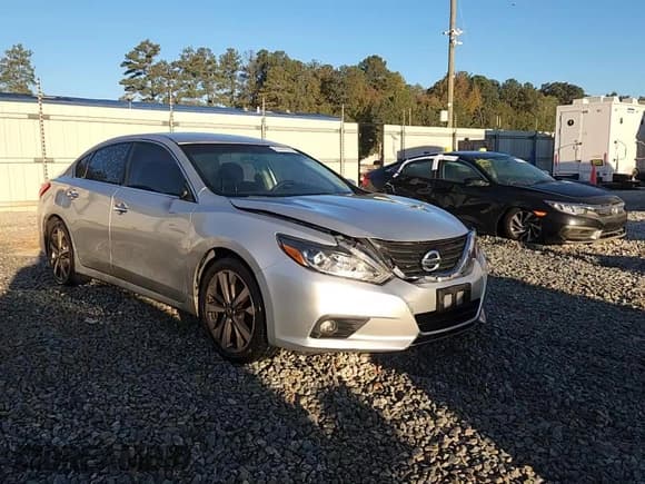 ✅ 2016 Nissan Altima SR • VIN: 1N4AL3AP2GC240805 • Lot: 85389575. Wystawiony na Copart z przebiegiem 186 494 mil. Bezpłatny archiwum sprzedaży aukcyjnych z USA i szczegółowy raport historii pojazdu na DreamBid. Zdjęcie 14.