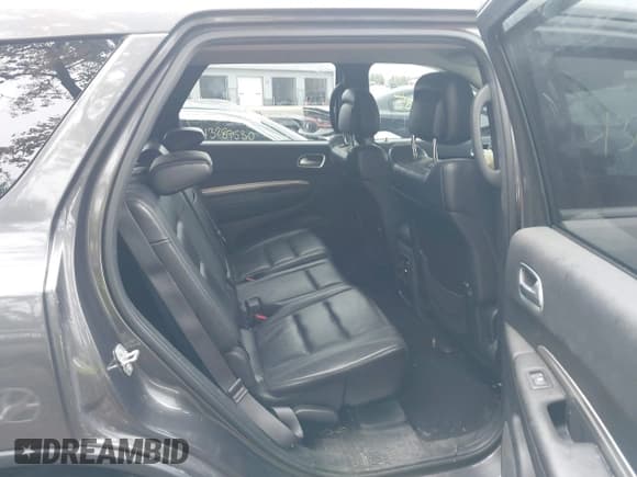 ✅ 2019 Dodge Durango SXT Plus • VIN: 1C4RDJAG0KC836650 • Lot: 43280885. Wystawiony na IAAI z przebiegiem 76 842 mil. Bezpłatny archiwum sprzedaży aukcyjnych z USA i szczegółowy raport historii pojazdu na DreamBid. Zdjęcie 8.