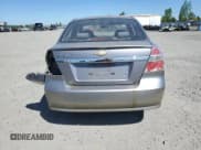 ✅ 2010 Chevrolet Aveo 1LT • VIN: KL1TD5DE7AB126194 • Lot: 53348895. Wystawiony na Copart z przebiegiem 69 643 mil. Bezpłatny archiwum sprzedaży aukcyjnych z USA i szczegółowy raport historii pojazdu na DreamBid. Zdjęcie 6.