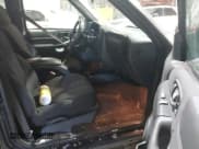 ✅ 2003 Chevrolet S-10 LS • VIN: 1GCDT13X73K115517 • Лот: 41613088. Опубликован ранее на IAAI с пробегом 180 039 миль. Бесплатный доступ к архиву аукционных продаж из США и подробный отчёт об истории автомобиля на DreamBid. Изображение 5.