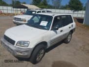 ✅ 2000 Toyota RAV4 • VIN: JT3GP10V4Y7068420 • Lot: 43192472. Listed on IAAI with 238,156 mi. Free auction sales archive from the USA and detailed vehicle history report at DreamBid. Image 2.