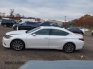 ✅ 2020 Lexus ES 300h • VIN: 58AD21B19LU004623 • Lot: 43619390. Listed on IAAI with 92,580 mi. Free auction sales archive from the USA and detailed vehicle history report at DreamBid. Image 14.