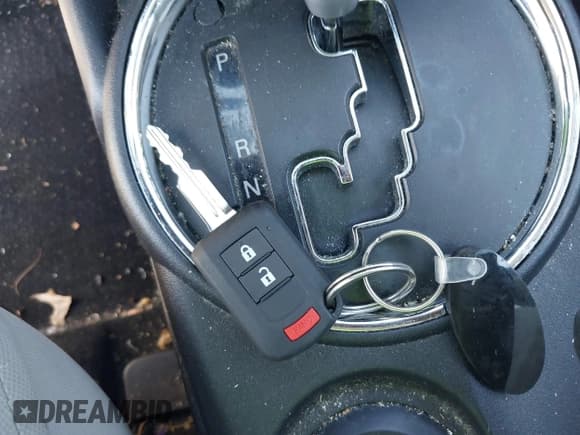 ✅ 2017 Mitsubishi Outlander ES • VIN: JA4AR3AU3HZ000427 • Lot: 42242515. Listed on IAAI with 106,093 mi. Free auction sales archive from the USA and detailed vehicle history report at DreamBid. Image 11.