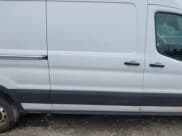 ✅ 2020 Ford Transit Cargo • VIN: 1FTBR3X83LKB51984 • Lot: 42567147. Wystawiony na IAAI z przebiegiem 209 178 mil. Bezpłatny archiwum sprzedaży aukcyjnych z USA i szczegółowy raport historii pojazdu na DreamBid. Zdjęcie 8.