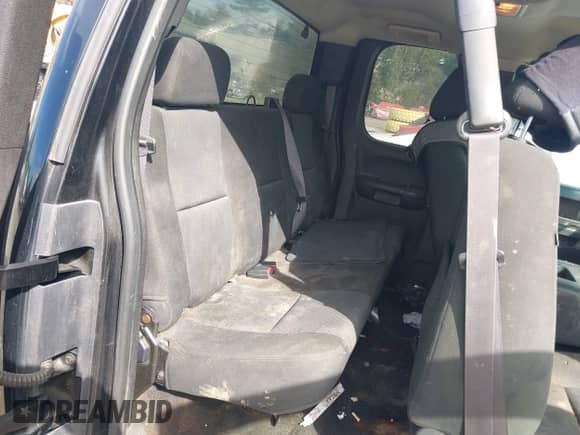 ✅ 2011 Chevrolet Silverado 1500 LS • VIN: 1GCRKREA1BZ313757 • Lot: 43327641. Wystawiony na IAAI z przebiegiem 111 363 mil mil. Skorzystaj z bezpłatnego archiwum sprzedaży aukcyjnych z USA i zobacz szczegółowy raport historii pojazdu na DreamBid. Zdjęcie 8.