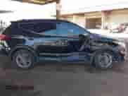 2018 Hyundai Santa Fe 2.4L z VIN 5NMZU3LB8JH066582, wystawiony jako IAAI lot #43283643 z przebiegiem 117 648 mil mil oraz . Historia ofert i sprzedaży dostępna na DreamBid. Obrazek 13.