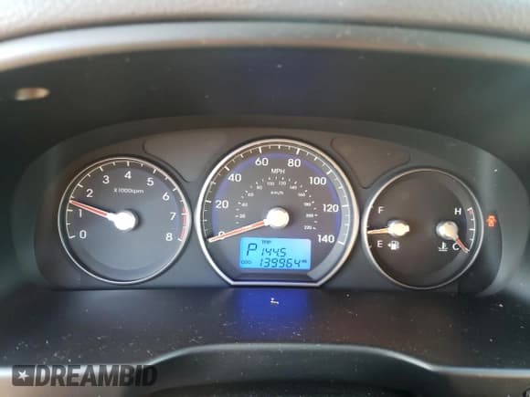 ✅ 2012 Hyundai Santa Fe Limited • VIN: 5XYZKDAG9CG096018 • Lot: 77713144. Listed on Copart with 139,964 mi. Free auction sales archive from the USA and detailed vehicle history report at DreamBid. Image 9.