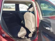 ✅ 2015 Jeep Cherokee Latitude • VIN: 1C4PJMCS9FW589037 • Lot: 43526336. Wystawiony na IAAI z przebiegiem 119 264 mil. Bezpłatny archiwum sprzedaży aukcyjnych z USA i szczegółowy raport historii pojazdu na DreamBid. Zdjęcie 8.