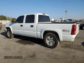 2006 Chevrolet Silverado 1500 LT1 z VIN 2GCEK13Z461295312, wystawiony jako Copart lot #71477394 z przebiegiem 163 832 mil mil oraz Szkoda całkowita • Salvage title. Historia ofert i sprzedaży dostępna na DreamBid. Obrazek 2.