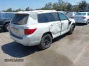 ✅ 2010 Toyota Highlander Limited • VIN: 5TDDK3EH9AS008382 • Lot: 42979794. Listed on IAAI with 275,625 mi. Free auction sales archive from the USA and detailed vehicle history report at DreamBid. Image 4.