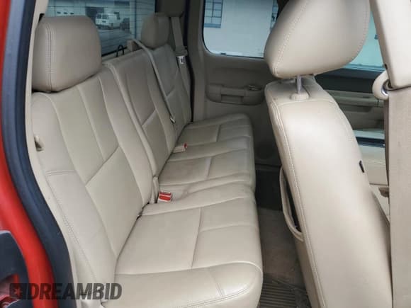 ✅ 2013 GMC Sierra 1500 SLE • VIN: 1GTR1VE0XDZ136616 • Lot: 71684715. Wystawiony na Copart z przebiegiem 152 901 mil. Bezpłatny archiwum sprzedaży aukcyjnych z USA i szczegółowy raport historii pojazdu na DreamBid. Zdjęcie 10.