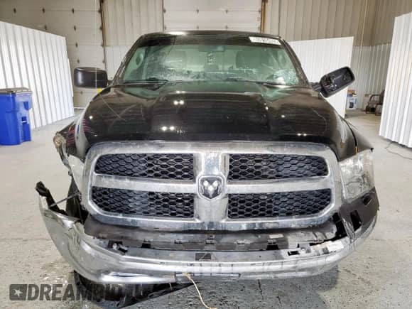 2020 Ram 1500 Tradesman z VIN 1C6RR6FG5LS151100, wystawiony jako Copart lot #85910465 z przebiegiem 110 094 mil mil oraz Czysty tytuł • Clean title. Historia ofert i sprzedaży dostępna na DreamBid. Obrazek 5.