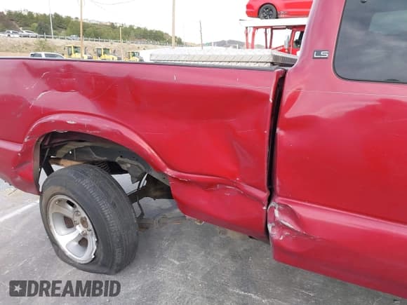 ✅ 2002 Chevrolet S-10 • VIN: 1GCCS19W928137964 • Лот: 41692833. Опубликован ранее на IAAI с пробегом 233 830 миль. Бесплатный доступ к архиву аукционных продаж из США и подробный отчёт об истории автомобиля на DreamBid. Изображение 6.