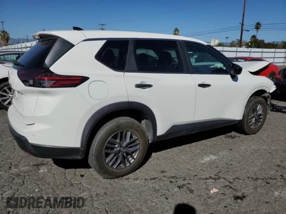 ✅ 2024 Nissan Rogue S • VIN: 5N1BT3AA6RC679658 • Лот: 90111475. Опубликован ранее на Copart с пробегом 39 337 миль. Бесплатный доступ к архиву аукционных продаж из США и подробный отчёт об истории автомобиля на DreamBid. Изображение 3.
