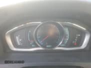 ✅ 2014 Volvo S60 T5 • VIN: YV1612FS1E1296315 • Lot: 91311935. Wystawiony na Copart z przebiegiem 85 853 mil. Bezpłatny archiwum sprzedaży aukcyjnych z USA i szczegółowy raport historii pojazdu na DreamBid. Zdjęcie 9.