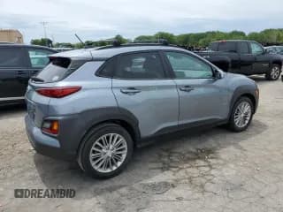 ✅ 2021 Hyundai Kona SEL • VIN: KM8K22AA9MU602508 • Лот: 61417074. Опубликован ранее на Copart с пробегом 18 729 миль. Бесплатный доступ к архиву аукционных продаж из США и подробный отчёт об истории автомобиля на DreamBid. Изображение 3.