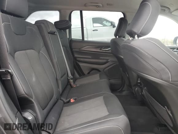 ✅ 2023 Jeep Grand Cherokee Altitude • VIN: 1C4RJGAG3PC546826 • Lot: 90518525. Wystawiony na Copart z przebiegiem 32 355 mil. Bezpłatny archiwum sprzedaży aukcyjnych z USA i szczegółowy raport historii pojazdu na DreamBid. Zdjęcie 11.