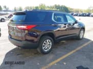 ✅ 2021 Chevrolet Traverse LT Cloth • VIN: 1GNEVGKW3MJ261227 • Lot: 43453989. Wystawiony na IAAI z przebiegiem 52 787 mil. Bezpłatny archiwum sprzedaży aukcyjnych z USA i szczegółowy raport historii pojazdu na DreamBid. Zdjęcie 4.