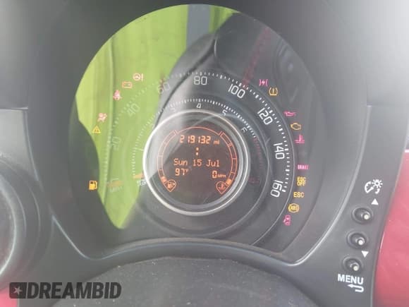 ✅ 2013 FIAT 500 Abarth • VIN: 3C3CFFFH8DT624508 • Lot: 42929888. Wystawiony na IAAI z przebiegiem 219 132 mil. Bezpłatny archiwum sprzedaży aukcyjnych z USA i szczegółowy raport historii pojazdu na DreamBid. Zdjęcie 7.