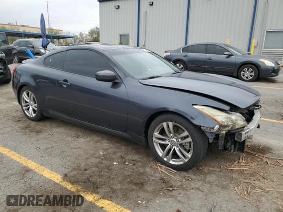 ✅ 2008 Infiniti G37 Journey • VIN: JNKCV64E48M120622 • Lot: 69422945. Wystawiony na Copart z przebiegiem 197 386 mil. Bezpłatny archiwum sprzedaży aukcyjnych z USA i szczegółowy raport historii pojazdu na DreamBid. Zdjęcie 4.