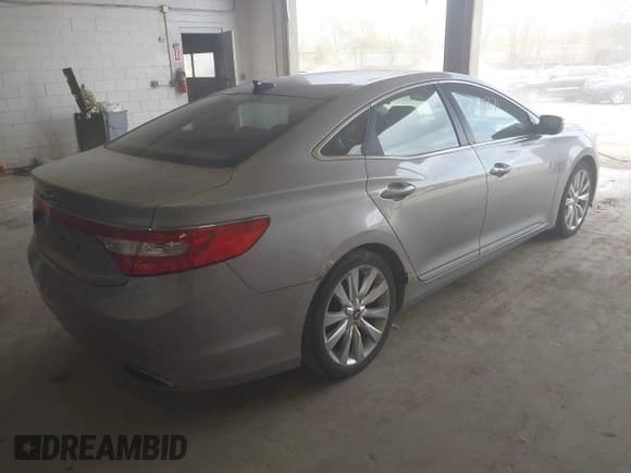 ✅ 2012 Hyundai Azera • VIN: KMHFH4JG5CA002049 • Lot: 42164271. Wystawiony na IAAI z przebiegiem 190 980 mil. Bezpłatny archiwum sprzedaży aukcyjnych z USA i szczegółowy raport historii pojazdu na DreamBid. Zdjęcie 4.