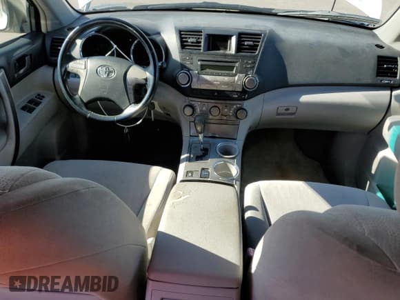 ✅ 2008 Toyota Highlander Sport • VIN: JTEES43A582096649 • Лот: 85152925. Опубликован ранее на Copart с пробегом 224 492 миль. Бесплатный доступ к архиву аукционных продаж из США и подробный отчёт об истории автомобиля на DreamBid. Изображение 8.