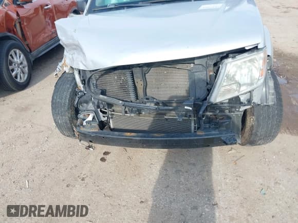 ✅ 2019 Nissan Frontier SL • VIN: 1N6AD0ER9KN733568 • Lot: 43041436. Listed on IAAI with Not provided. Free auction sales archive from the USA and detailed vehicle history report at DreamBid. Image 6.