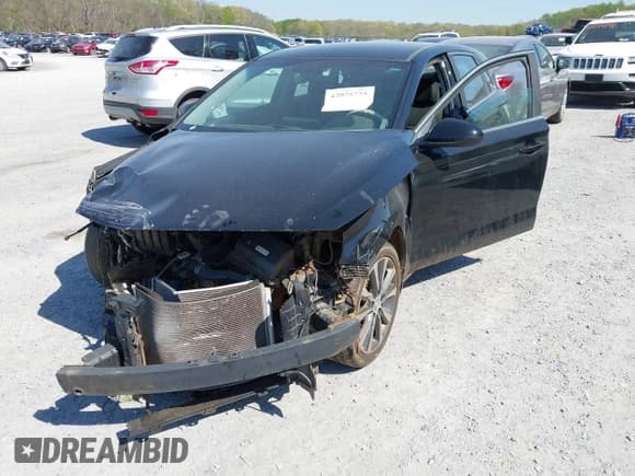 ✅ 2019 Hyundai Elantra • VIN: KMHH35LE4KU102259 • Lot: 42075775. Listed on IAAI with 75,830 mi. Free auction sales archive from the USA and detailed vehicle history report at DreamBid. Image 6.