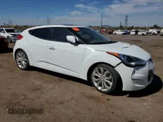 2013 Hyundai Veloster w/Black Int с VIN KMHTC6AD9DU162101, выставлен на аукционе Copart как лот 70922585 с пробегом 44 981 миль миль и Чистый • Clean title. История ставок и продаж доступна на DreamBid. Изображение 4.