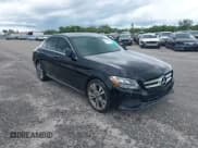 ✅ 2018 Mercedes-Benz C 300 • VIN: WDDWF4JB7JR312934 • Lot: 41590598. Wystawiony na IAAI z przebiegiem 94 088 mil. Bezpłatny archiwum sprzedaży aukcyjnych z USA i szczegółowy raport historii pojazdu na DreamBid. Zdjęcie 1.