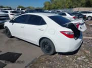 ✅ 2015 Toyota Corolla LE • VIN: 2T1BURHE1FC437960 • Lot: 43387264. Wystawiony na IAAI z przebiegiem 286 048 mil. Bezpłatny archiwum sprzedaży aukcyjnych z USA i szczegółowy raport historii pojazdu na DreamBid. Zdjęcie 3.
