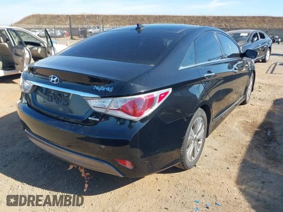 2013 Hyundai Sonata с VIN KMHEC4A45DA070529, выставлен на аукционе IAAI как лот 43594551 с пробегом Не указан миль и . История ставок и продаж доступна на DreamBid. Изображение 4.