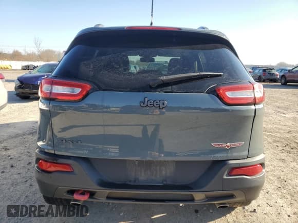 ✅ 2014 Jeep Cherokee Trailhawk • VIN: 1C4PJMBS5EW163278 • Lot: 93618155. Wystawiony na Copart z przebiegiem 145 412 mil. Bezpłatny archiwum sprzedaży aukcyjnych z USA i szczegółowy raport historii pojazdu na DreamBid. Zdjęcie 6.