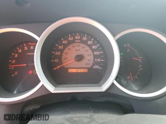 ✅ 2007 Toyota Tacoma • VIN: 3TMMU52N77M004615 • Лот: 93505995. Опубликован ранее на Copart с пробегом 187 790 миль. Бесплатный доступ к архиву аукционных продаж из США и подробный отчёт об истории автомобиля на DreamBid. Изображение 9.