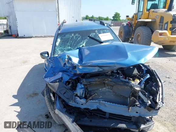 ✅ 2025 Subaru Forester • VIN: JF2SLDAC7SH407416 • Lot: 42566823. Listed on IAAI with 13,165 mi. Free auction sales archive from the USA and detailed vehicle history report at DreamBid. Image 6.