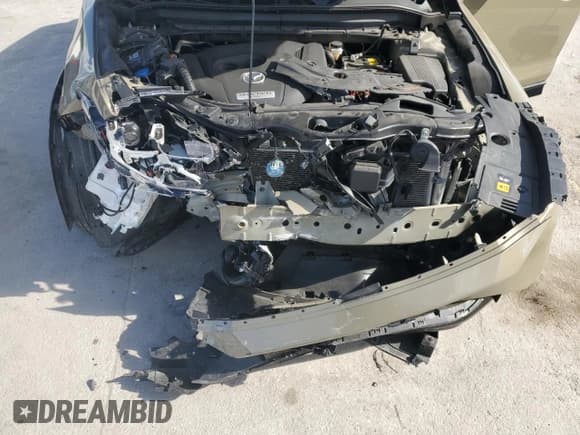 ✅ 2024 Mazda CX-5 Carbon Edition • VIN: JM3KFBAY8R0418625 • Lot: 86604645. Listed on Copart with 29,058 mi. Free auction sales archive from the USA and detailed vehicle history report at DreamBid. Image 12.