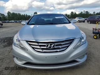 ✅ 2013 Hyundai Sonata SE • VIN: 5NPEC4AC4DH528873 • Lot: 71918424. Listed on Copart with 110,978 mi. Free auction sales archive from the USA and detailed vehicle history report at DreamBid. Image 5.