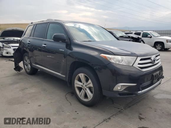 ✅ 2013 Toyota Highlander Limited • VIN: 5TDDK3EH7DS239818 • Lot: 65244975. Listed on Copart with 114,390 mi. Free auction sales archive from the USA and detailed vehicle history report at DreamBid. Image 4.