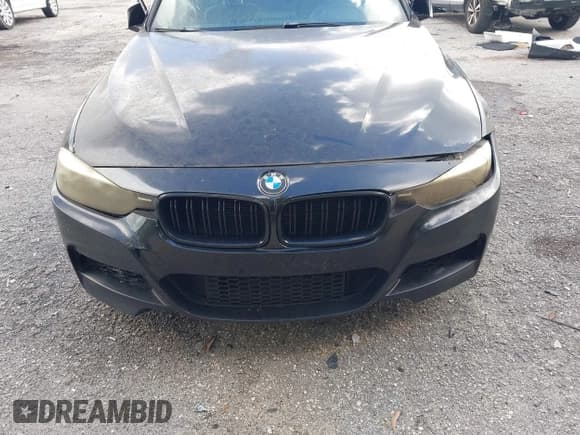 ✅ 2013 BMW 3 Series 328i • VIN: WBA3A5C5XDF357121 • Lot: 43390576. Wystawiony na IAAI z przebiegiem 107 517 mil. Bezpłatny archiwum sprzedaży aukcyjnych z USA i szczegółowy raport historii pojazdu na DreamBid. Zdjęcie 6.
