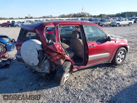 ✅ 2005 Toyota RAV4 • VIN: JTEGD20V650051502 • Lot: 43689739. Listed on IAAI with 243,765 mi. Free auction sales archive from the USA and detailed vehicle history report at DreamBid. Image 4.