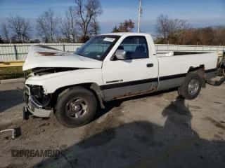 1995 Dodge 1500 с VIN 1B7HC16Y3SS381914, выставлен на аукционе Copart как лот 87397924 с пробегом 247 953 миль миль и Списание • Salvage title. История ставок и продаж доступна на DreamBid. Изображение 1.