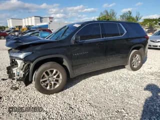 ✅ 2023 Chevrolet Traverse LS • VIN: 1GNERFKW8PJ213001 • Lot: 85715515. Wystawiony na Copart z przebiegiem 67 933 mil. Bezpłatny archiwum sprzedaży aukcyjnych z USA i szczegółowy raport historii pojazdu na DreamBid. Zdjęcie 1.