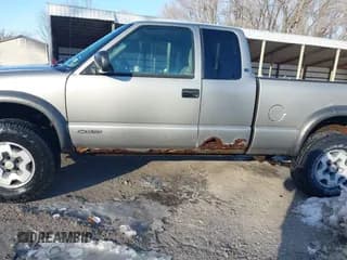 ✅ 2001 Chevrolet S-10 LS ZR2 • VIN: 1GCCT19W018242632 • Лот: 41334261. Опубликован ранее на IAAI с пробегом 189 527 миль. Бесплатный доступ к архиву аукционных продаж из США и подробный отчёт об истории автомобиля на DreamBid. Изображение 6.