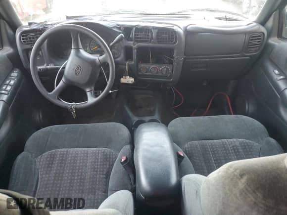 2000 Chevrolet Blazer LS с VIN 1GNCS13W8Y2271750, выставлен на аукционе Copart как лот 41564865 с пробегом Не указан миль и Списание • Salvage title. История ставок и продаж доступна на DreamBid. Изображение 8.