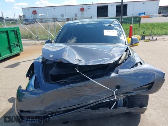 ✅ 2023 Tesla Model Y Long Range • VIN: 7SAYGDEE4PF855874 • Lot: 43053474. Wystawiony na IAAI z przebiegiem 40 644 mil. Bezpłatny archiwum sprzedaży aukcyjnych z USA i szczegółowy raport historii pojazdu na DreamBid. Zdjęcie 12.